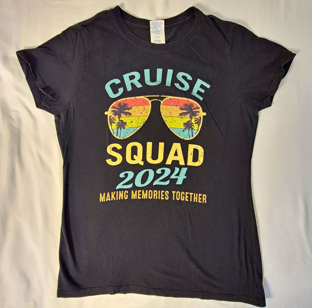 Cruise Squad 2024 Graphic T-Shirt Womens Small Black Port & Company Vacation Tee